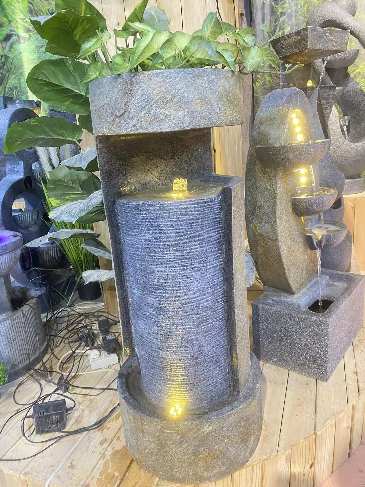 Hot Stone Shape Planting Green Planters Indoor Waterfall  Room Solar Water Fountain Feature Outdoor