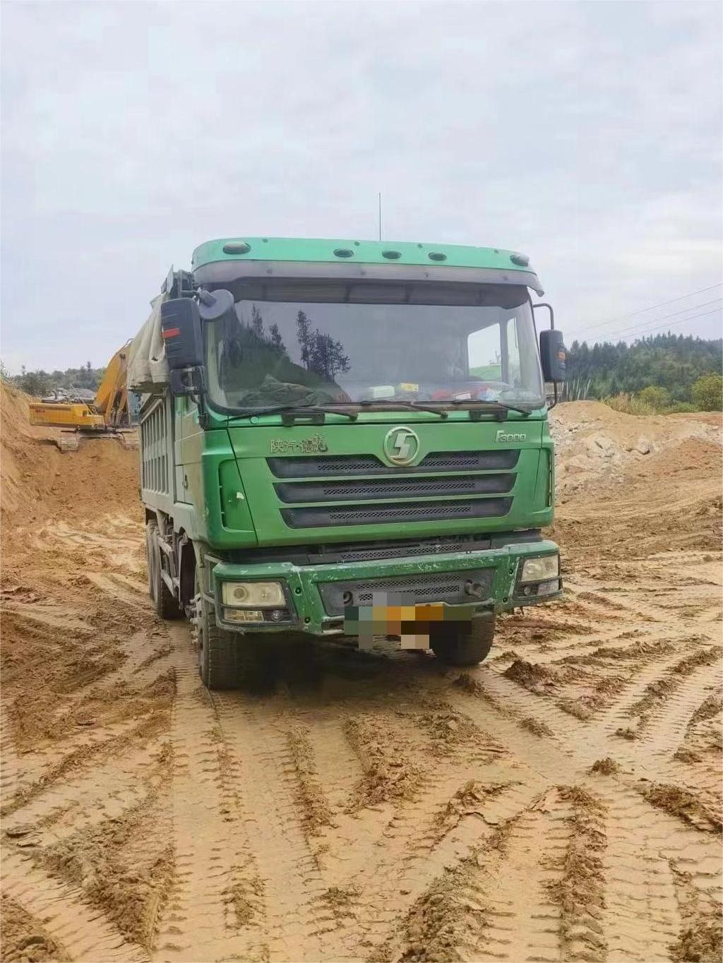 Shacman F3000 Classic Edition Dump Truck Used 6x4 Heavy Truck with Manual Transmission Diesel Fuel and Left Steering