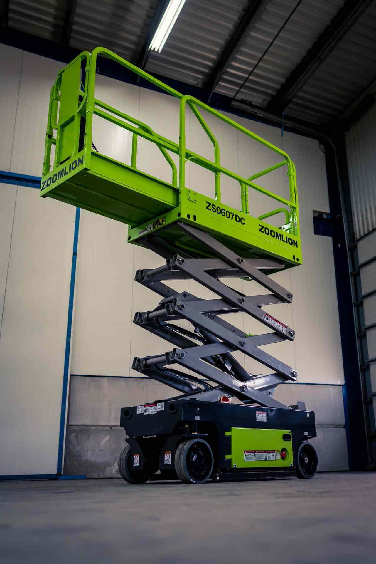 professional 6m-40m electric scissor lift truck mounted scissor ZT38J man lift aerial work platform for maintenance