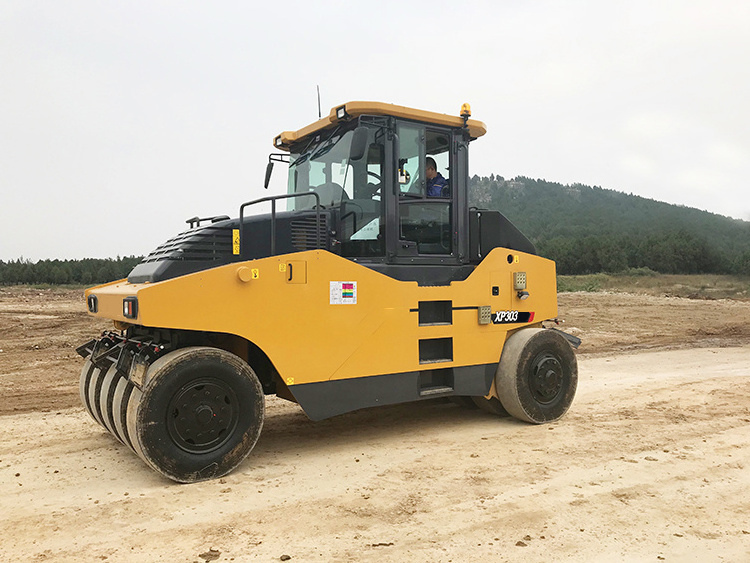 Chinese top brand Pneumatic Rubber Tire Road Roller Xp303 For Sale Official 30ton with high quality