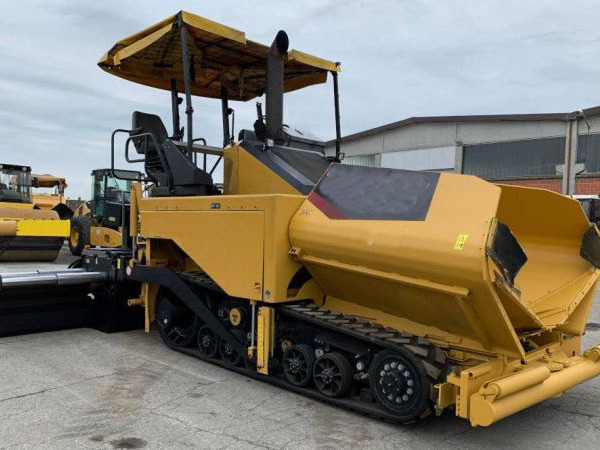 High Quality Asphalt Concrete Paver AP755 with 7.5 M Pave Width Top Brand Provided Engineering Toys Mini Concrete Pump Machine