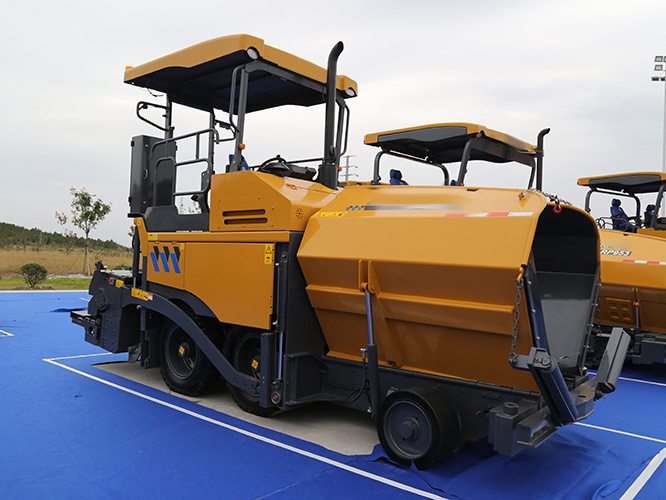 High Quality Road Construction Paver Machine RP453L Wheel Asphalt Concrete Paver