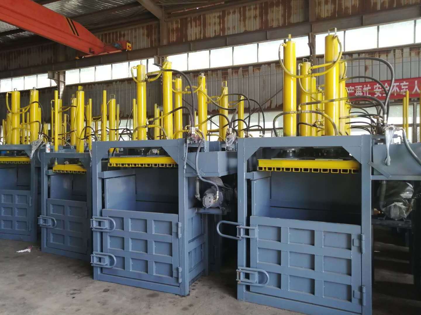 PET bottle Bale Pressing Machine Bale Making Machine Waste Paper Recycling Baling Press Machine