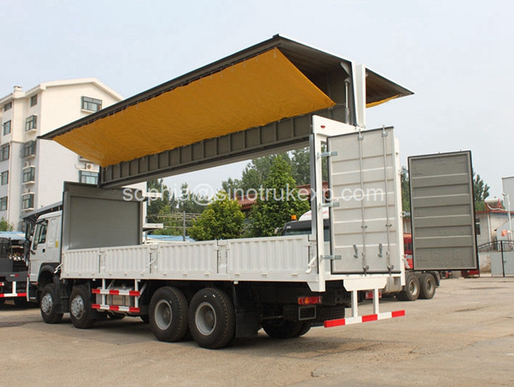 Sinotruk HOWO 8x4 wing body open truck for  Senegal