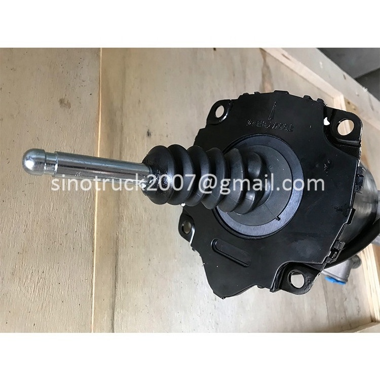 SINOTRUK HOWO Spare parts clutch power booster WG9725230042