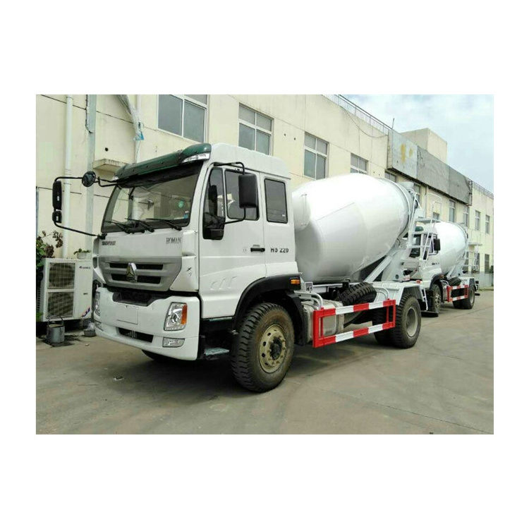 Sinotruck howo 3CBM 4CBM  4X2 mini cement concrete mixer truck price