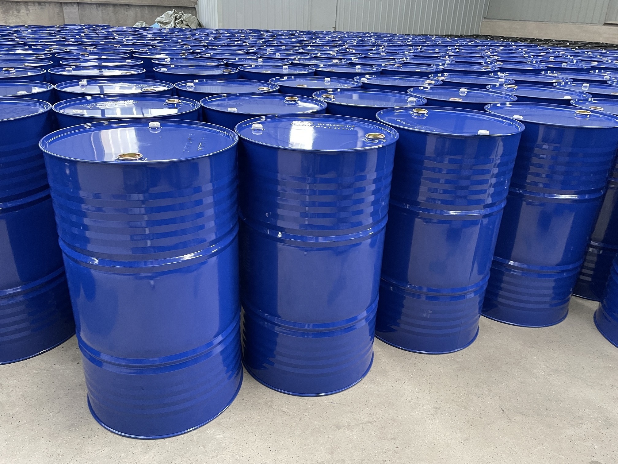 hot selling 200 litre food grade closed top blue metal steel iron drums  for oil storage