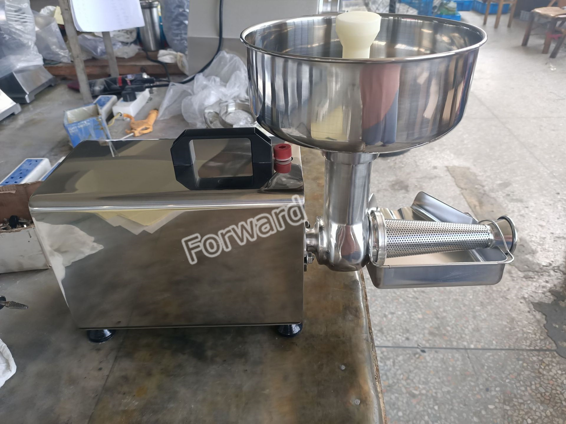 Stainless Steel Electric Tomato Stainer Milling machine Mango Jam Press Machine Tomato Juicer Sauce Extractor Maker Machine