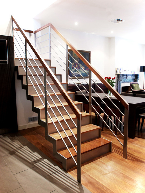 ECT Modern Solid Wood Treads Steel Plate Glass Railings Solid Wood Stairs