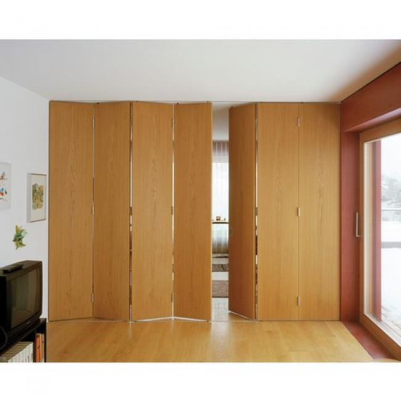 Factory prices interior bi folding style soundproof bi fold wooden doors modern partition folding door