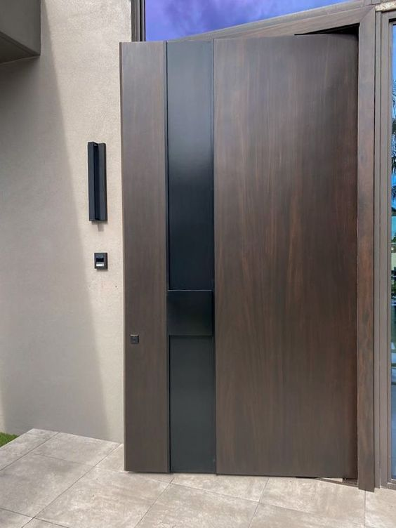 Robust Door Factory custom high quality expensive wooden pivot doors for houses