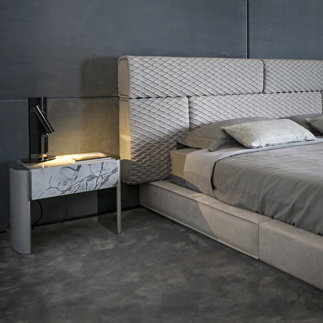 Italian Bed Luxury King Size High Quality Stainless Steel Comfortable High Density Composite Sponge Bed