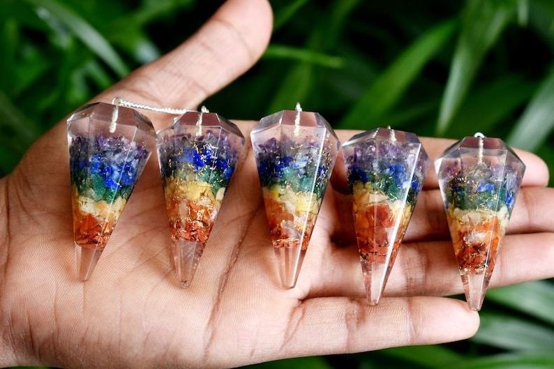 Exclusive Hot Selling Reiki Orgone 7 Chakra Pendulum Mascot Healing & Meditation Figurine Handmade Polished Gift Self Use Indian