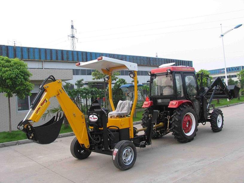 Towable Backhoe with Diesel/Gasoline Engine