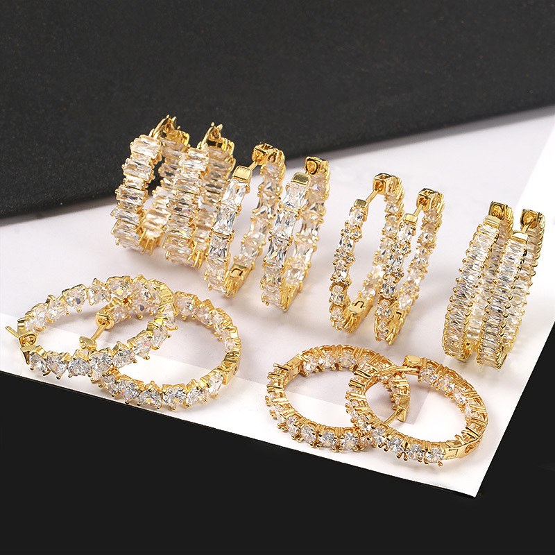 2023 Hot Sale 14K 18K Gold Plated Brass Zircon Huggie Hoop Earrings for Women- Environmental Protection Material