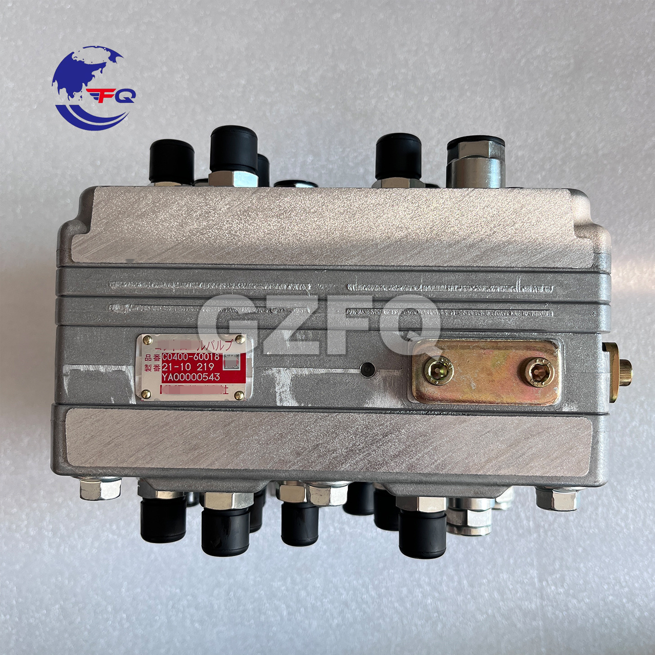 Hitachi Original 4486321 4468336 Shuttle Valve for hitachi ZX200-1 ZX230 ZX240 ZX250 construction machinery parts