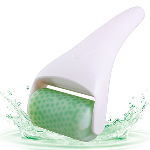 Beauty care facial cleansing device green ice roller