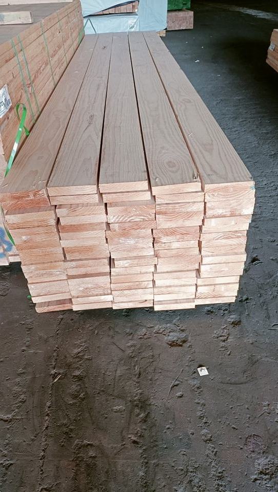 KS S4S Timber FSC Pine / Spruce Sawn Lumber / Cheap white wood