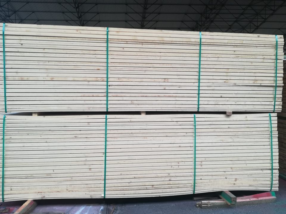 KD S4S  FSC Certified Pine / Spruce Sawn Lumber / Cheap white wood