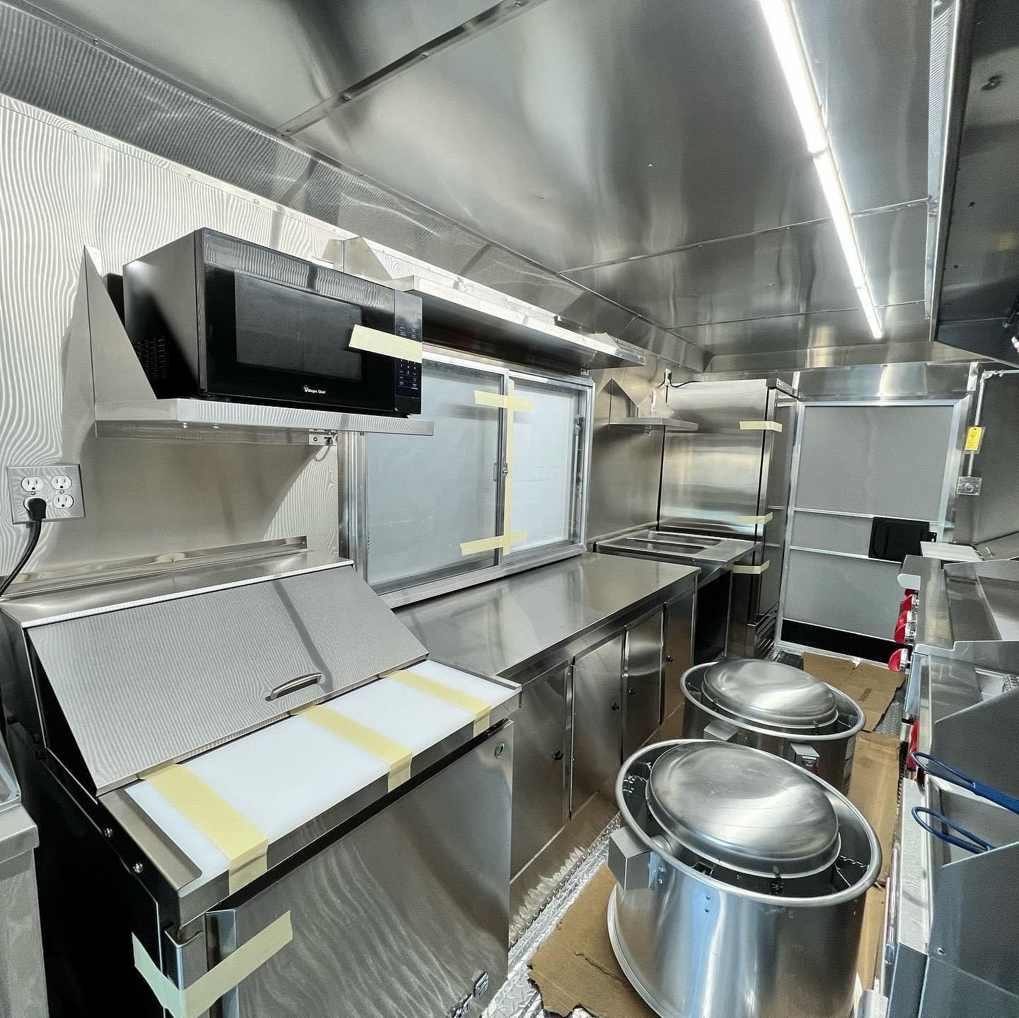 Purchase Mobile Food Truck /Street Mobile Food Trailer Cart With CE Certificated Catering Trailers For Sale Food Cart