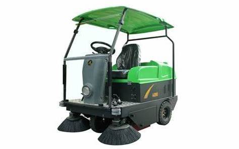 Road Sweeper Cheap used and new - Pangolin 300 ST Gasoline Road Sweeper for sale very affordable