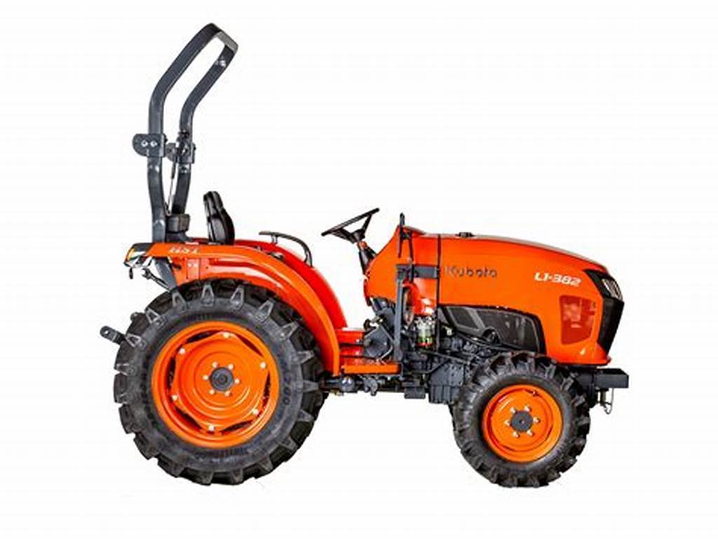 90% new used agricultural machinery KUBOTA M704K tractor