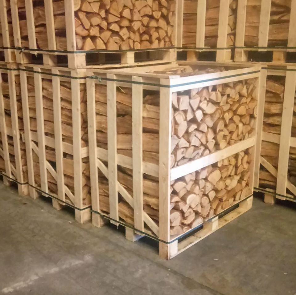 Kiln Dried Split Firewood Kiln Dried Firewood in bags Oak fire wood