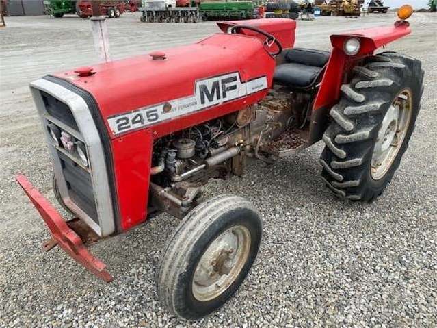 Tractor agricultural machinery Massey Ferguson tractor farm tractors All series 2WD & 4WD New & Used Available With Accessories