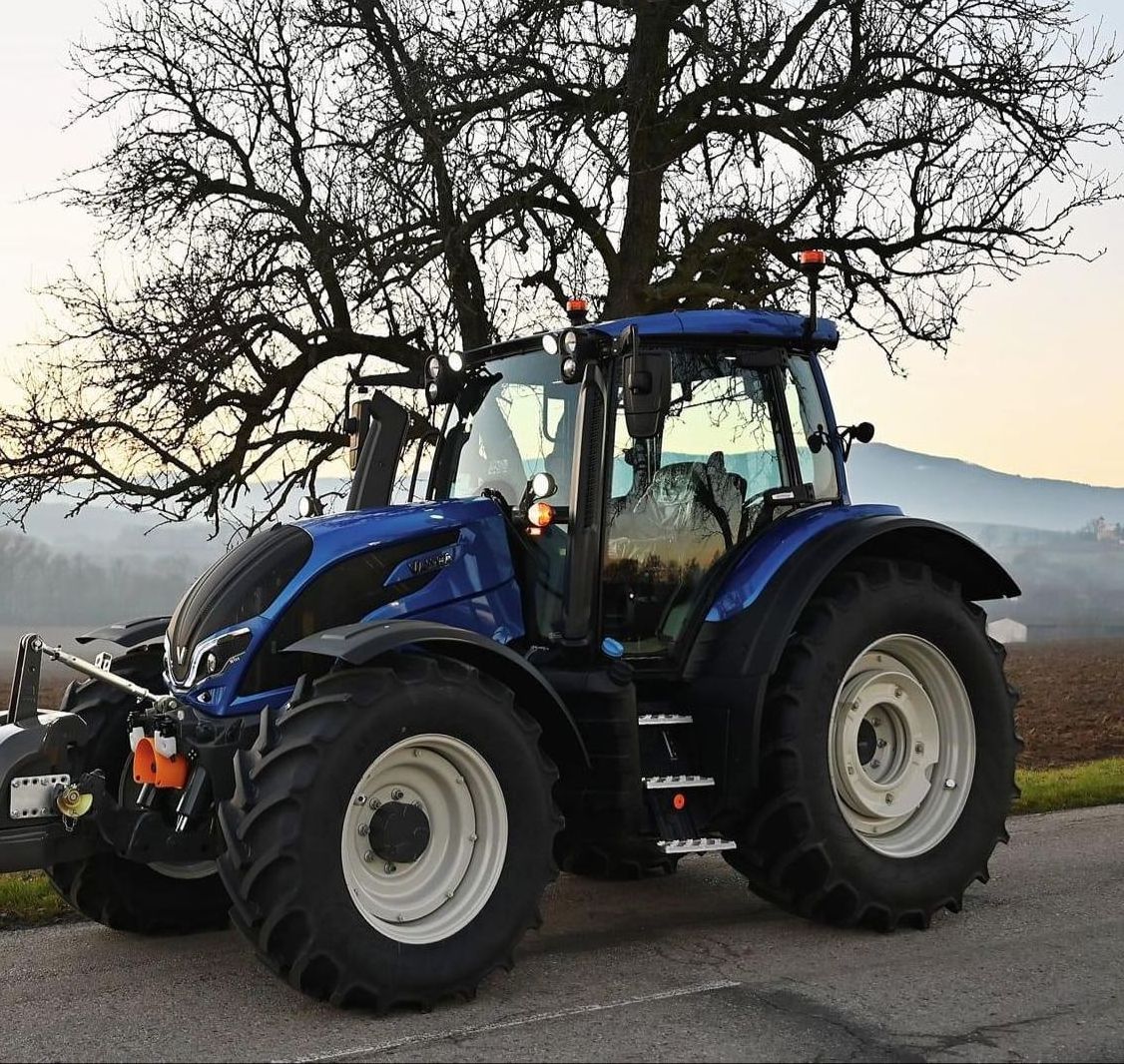 Two Wheel Farm Walking Tractor Mini Tractor For Agricultural purposes for sale