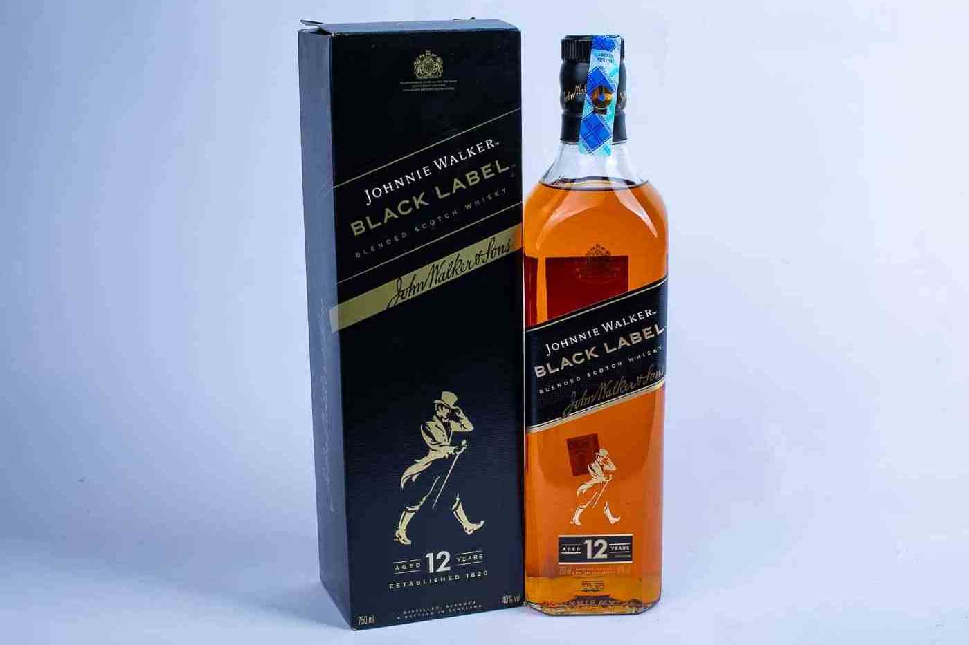 Hot trend blended malt whiskey 700ml spirits 40% capacity liquor factory supplier BLACK LABEL WHISKY