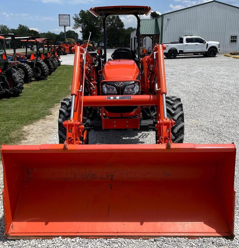 Cheap Price Kubota 71HP M7060 Tractor With Front Loader In Stock Ready For Shipment