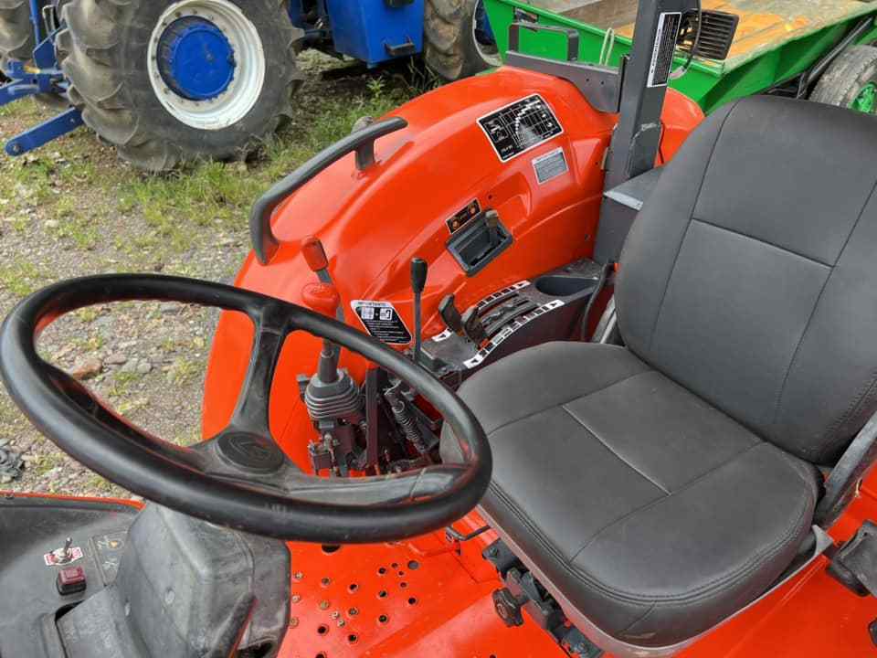 Cheap second hand Kubota Tractor M9540 - Kubota 95 HP, 4-cylinder Kubota Diesel engine