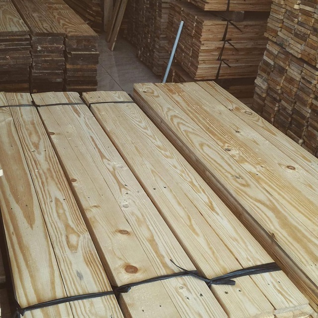 Wholesale Cheap Price Sawn Acacia/pine/rubber/mix Hardwood Timber Lumber MOQ 1 Container 20ft Hard Wood