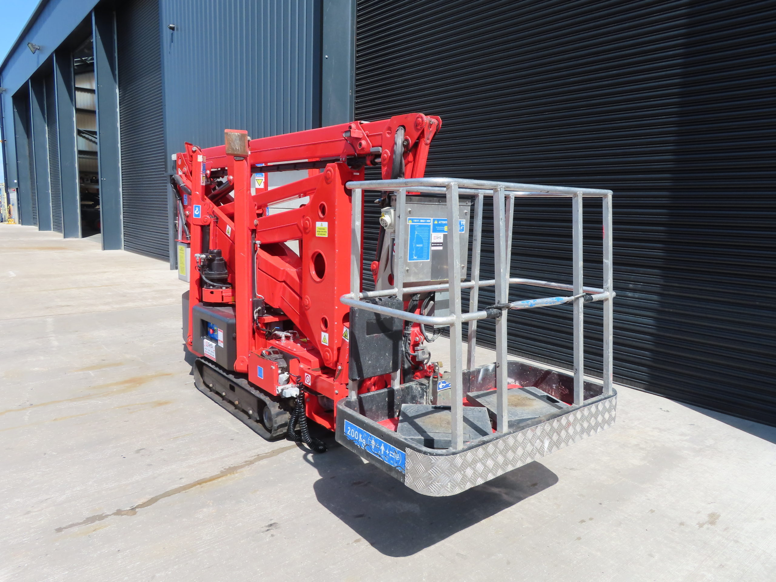 CTE Traccess 170 E Cherry Picker/ 22m DC Diesel Towable Trailer Cherry Picker Wheels