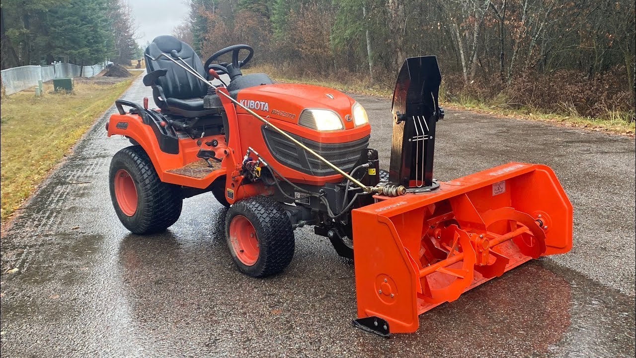 Mini Tractor with snow blower attachment lawn mower model Kubota blower