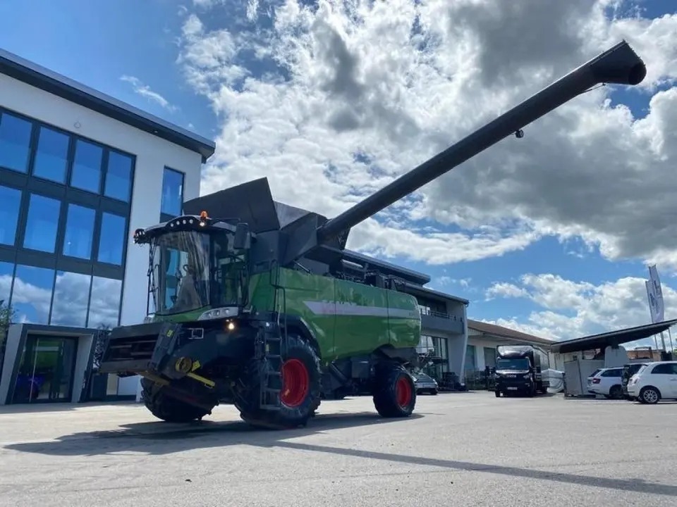 Hot selling excellent and durable used combine harvester / Buy Cheap Mini Combine Harvester for sale