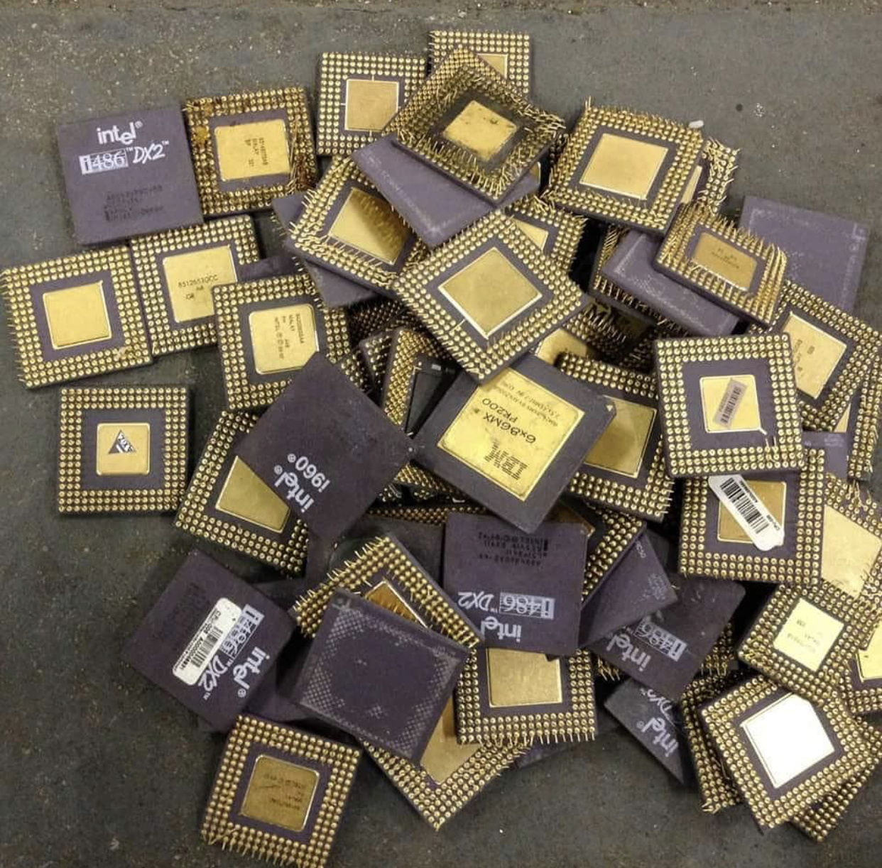 100% Pentium Pro Ceramic CPU CPU CERAMIC PROCESSOR scrap for gold pins recovery