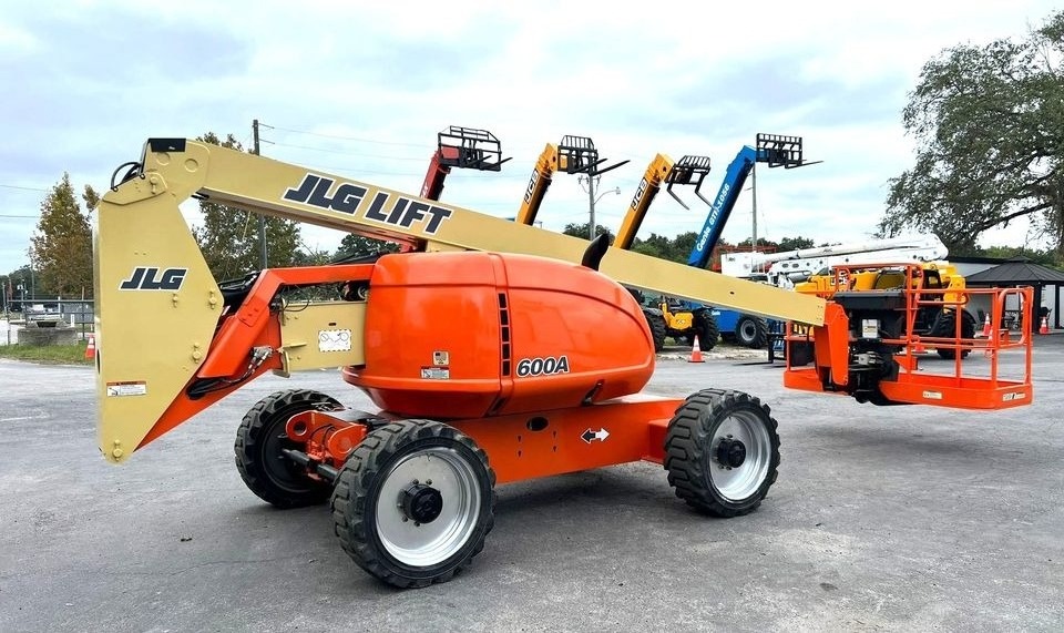 Buy new and used Popular Pickup-Towed Articulated Boom Lift Towable Cherry Picker at cheap and affordable prices