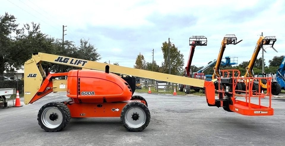 Buy new and used Popular Pickup-Towed Articulated Boom Lift Towable Cherry Picker at cheap and affordable prices