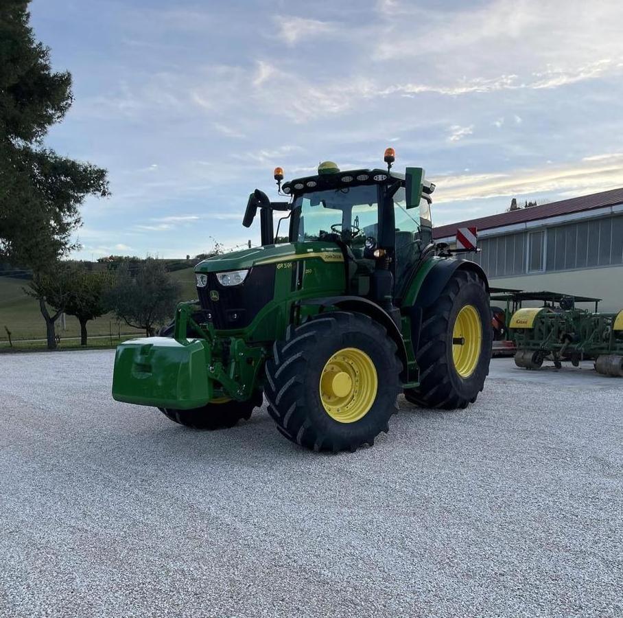 Fairly Used John Dee Farm tractors / John deee agricultural tractor, lawn tractor, John Deere Zero-Turn Mower