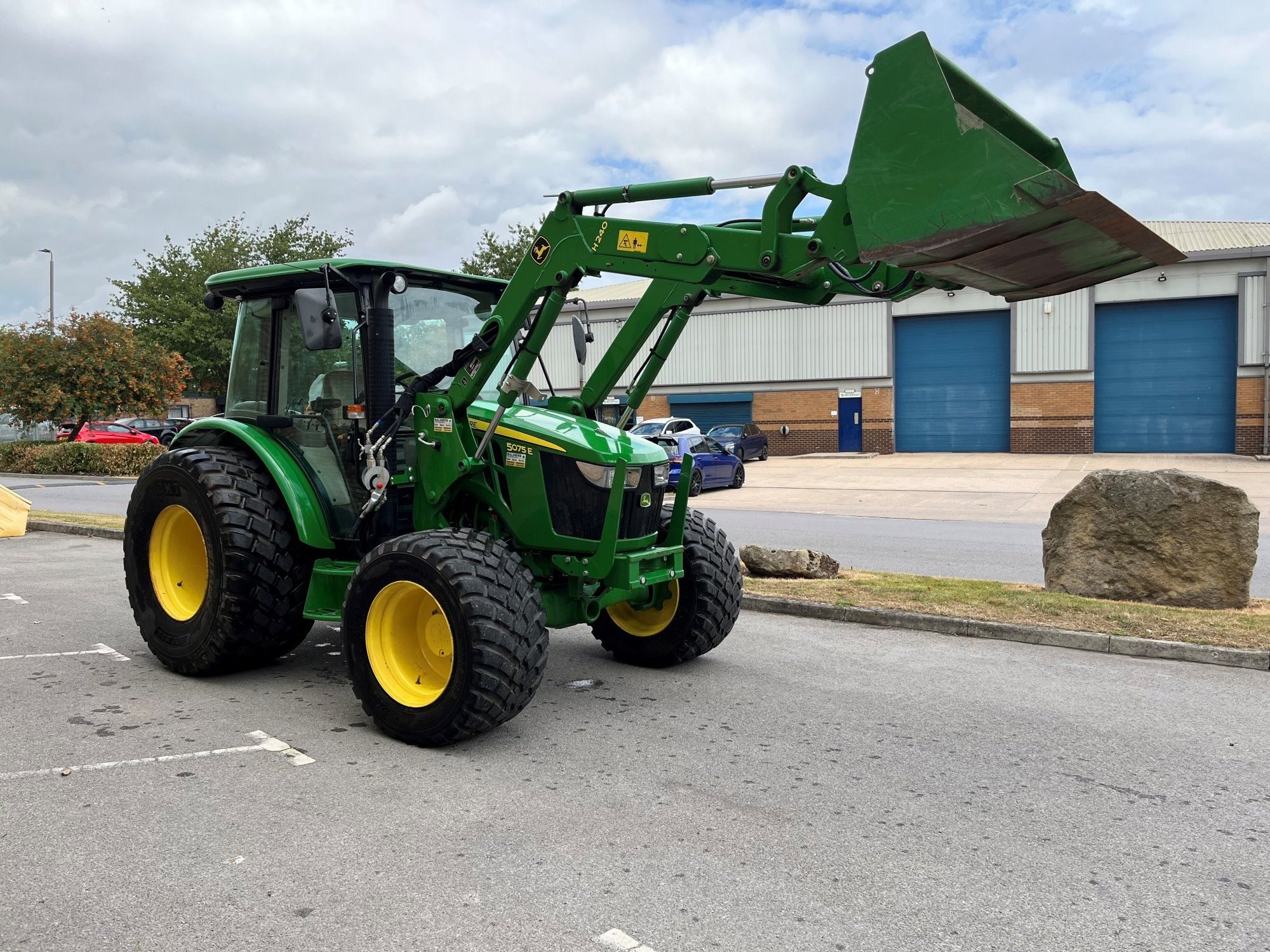 2023 John Deere Dir Used Second Hand Tractor 90HP 4W Farm Tractor 4wd Diesel Powered | Used 2017 John Deere 6215R MFWD tractor