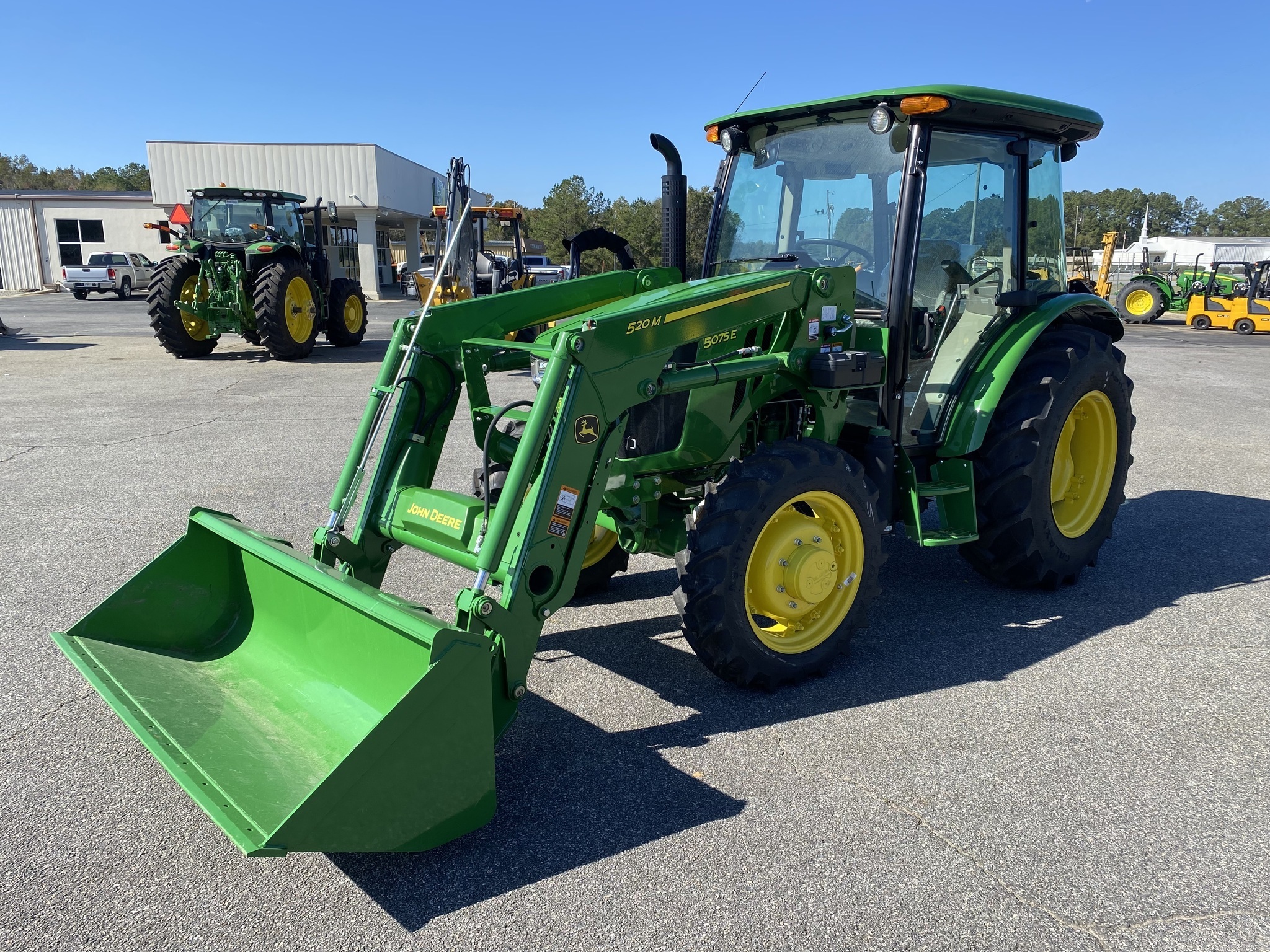 Original john-deere Farm tractors john-deere Gator Utility Vehicles, lawn tractor, john-Deere with equipments