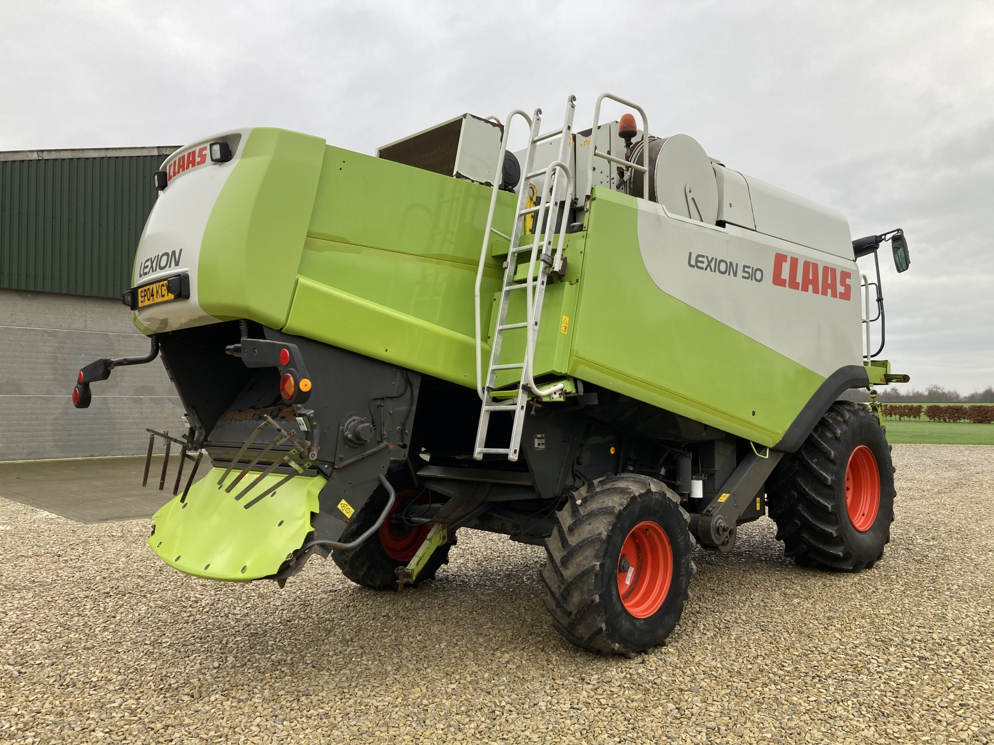 New holland combine harvesting corn high standard manufacture available in all quality for sale