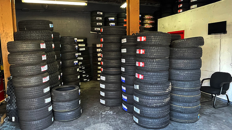 Second Hand Truck  with  Perfect Used Car Tires In Bulk FOR SALE /Cheap Used Tires in Bulk Wholesale Cheap Car Tires