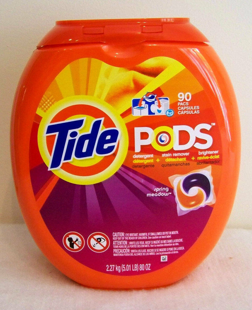 3 in 1 tide pods laundry detergent / tide ultra Oxi / Tide liquid laundry detergent ready for USA shipment.