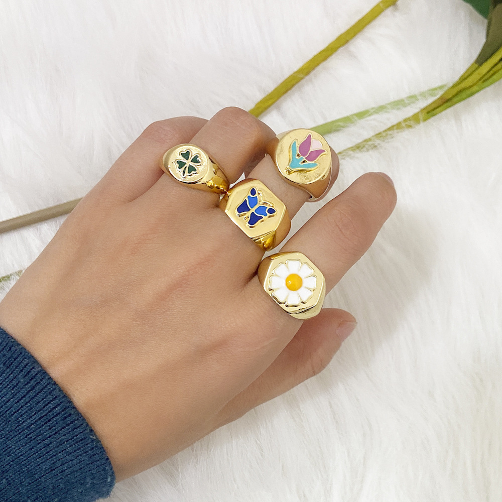 4pcs Enamel Daisy Butterfly Flower Chunky Rings 18K Gold Plated Signet Polished Stacking Minimalist Statement Rings for Women