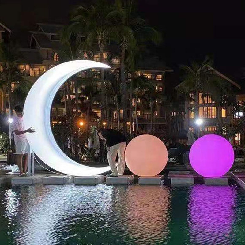 Amusement Park Entertainment Props LED Lighting Glowing Moon Swing For Outdoor Garden Lamp