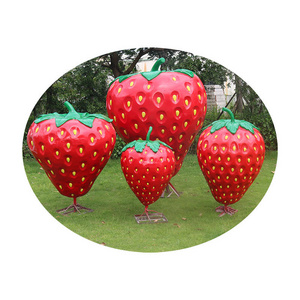 Outdoor Fruit Large Fiberglass Strawberry Statue for Garden Decoration