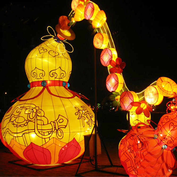 Chinese Tradition Festival Decoration Red Lantern Hand Painted animal fish Lanterns