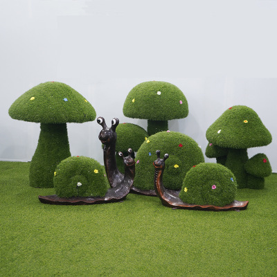 Factory custom lifesize green grass plant art topiary animals sculpture with metal frame  for garden park decoration